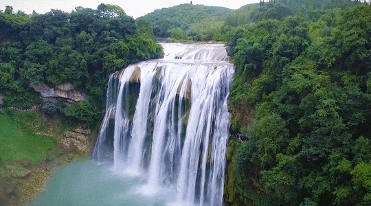 武汉双飞贵州小七孔 西江千户苗寨 青岩古镇 黄果树大瀑布 龙宫 梵净