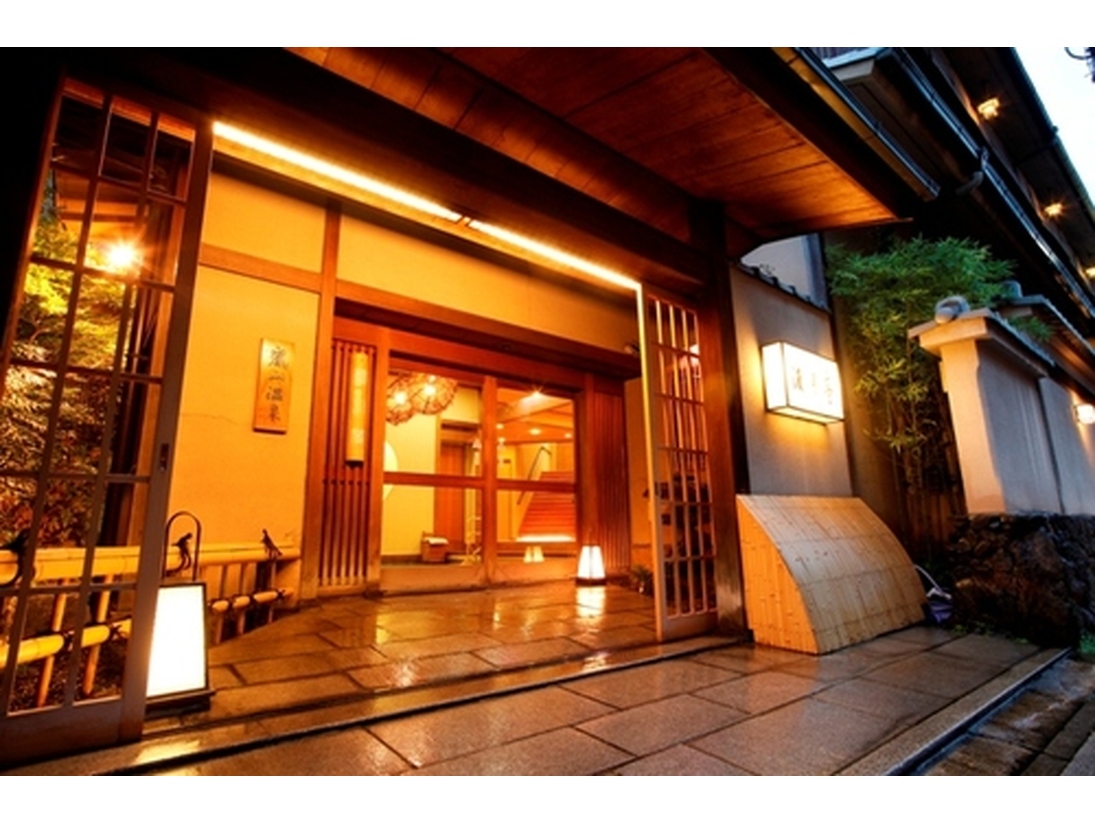 京都岚山温泉 渡月亭料理旅馆 1晚住宿 含2份早晚餐togetsutei kyoto
