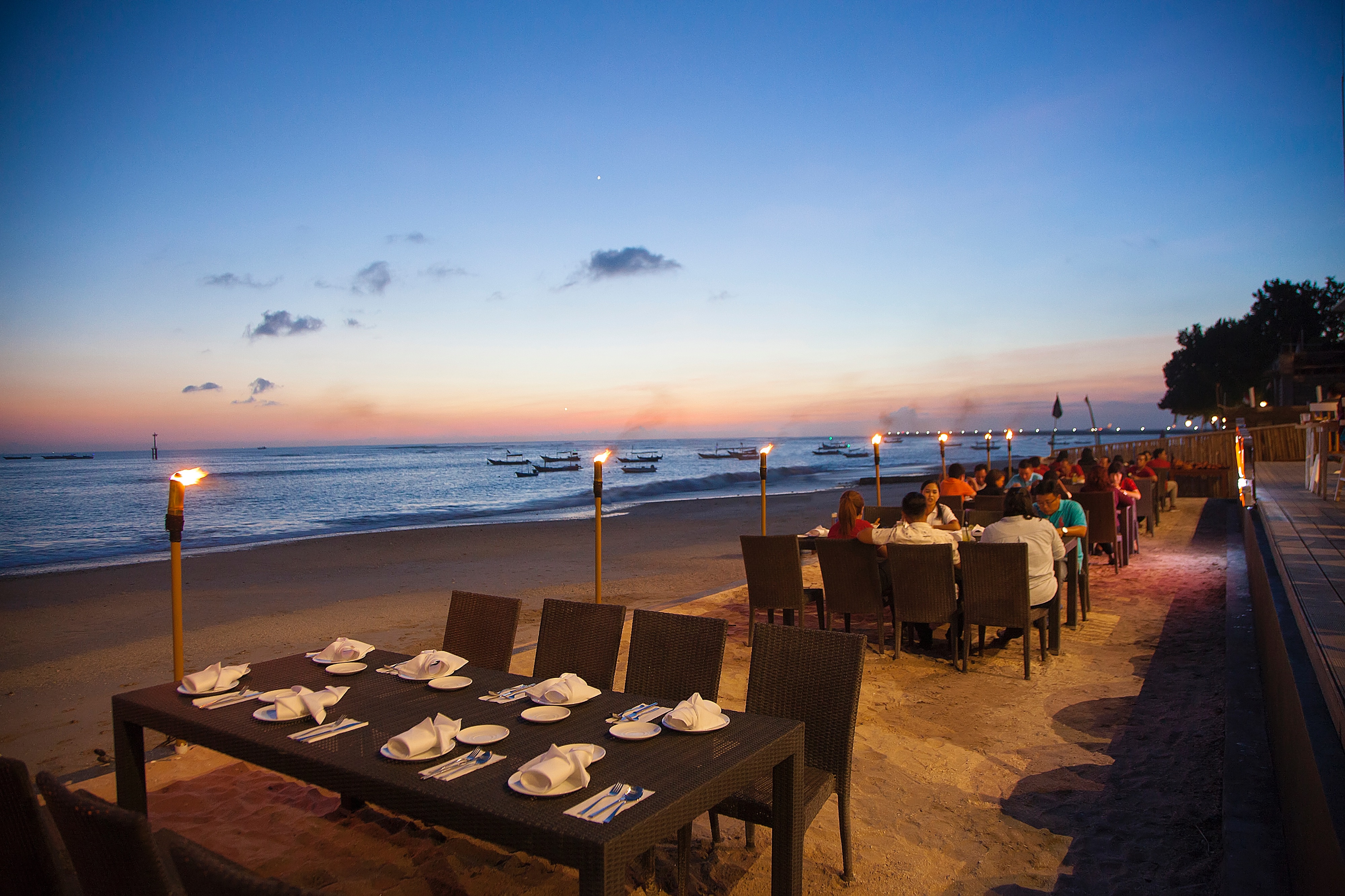 巴厘岛金巴兰oceana海景餐厅海鲜bbq(可选龙虾套餐)