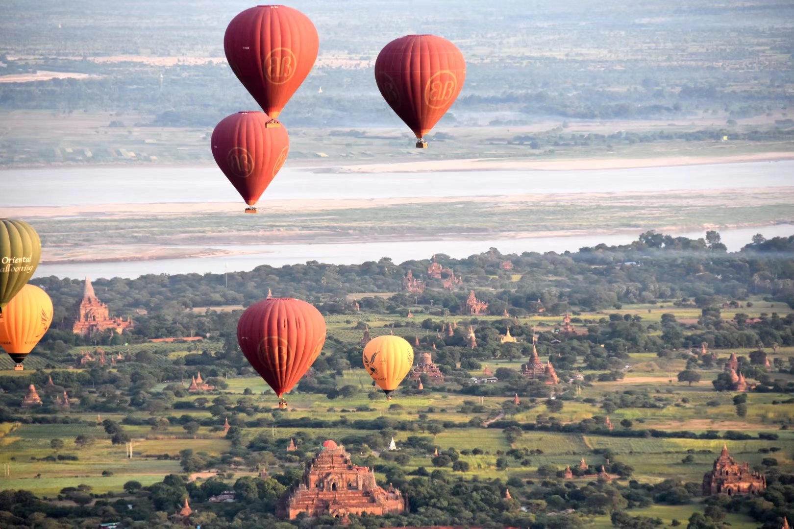 此生必要实现一次缅甸蒲甘佛塔群中的热气球童话之旅!_游记