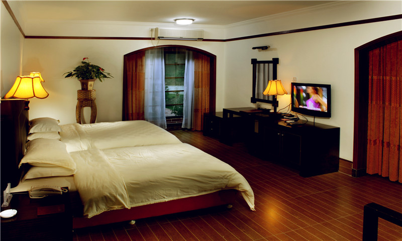 惠州 龙门铁泉酒店住宿一晚(浸泡黄金汤温泉,房型种类多满足您的需求)