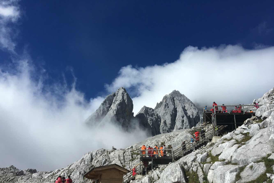 玉龍雪山大索道 藍月谷 甘海子一日遊(含午餐 送氧氣 防寒服 精品小包