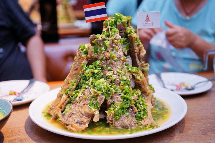 打卡抖音网红火山排骨  味道酸酸辣辣,美味爽口