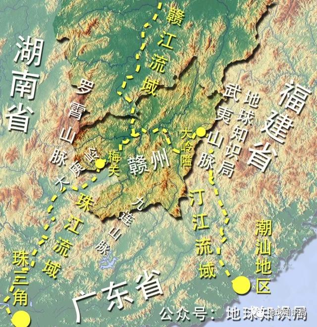 東面的武夷山脈,是江西與福建的省界;南面的九連山脈和大庾嶺