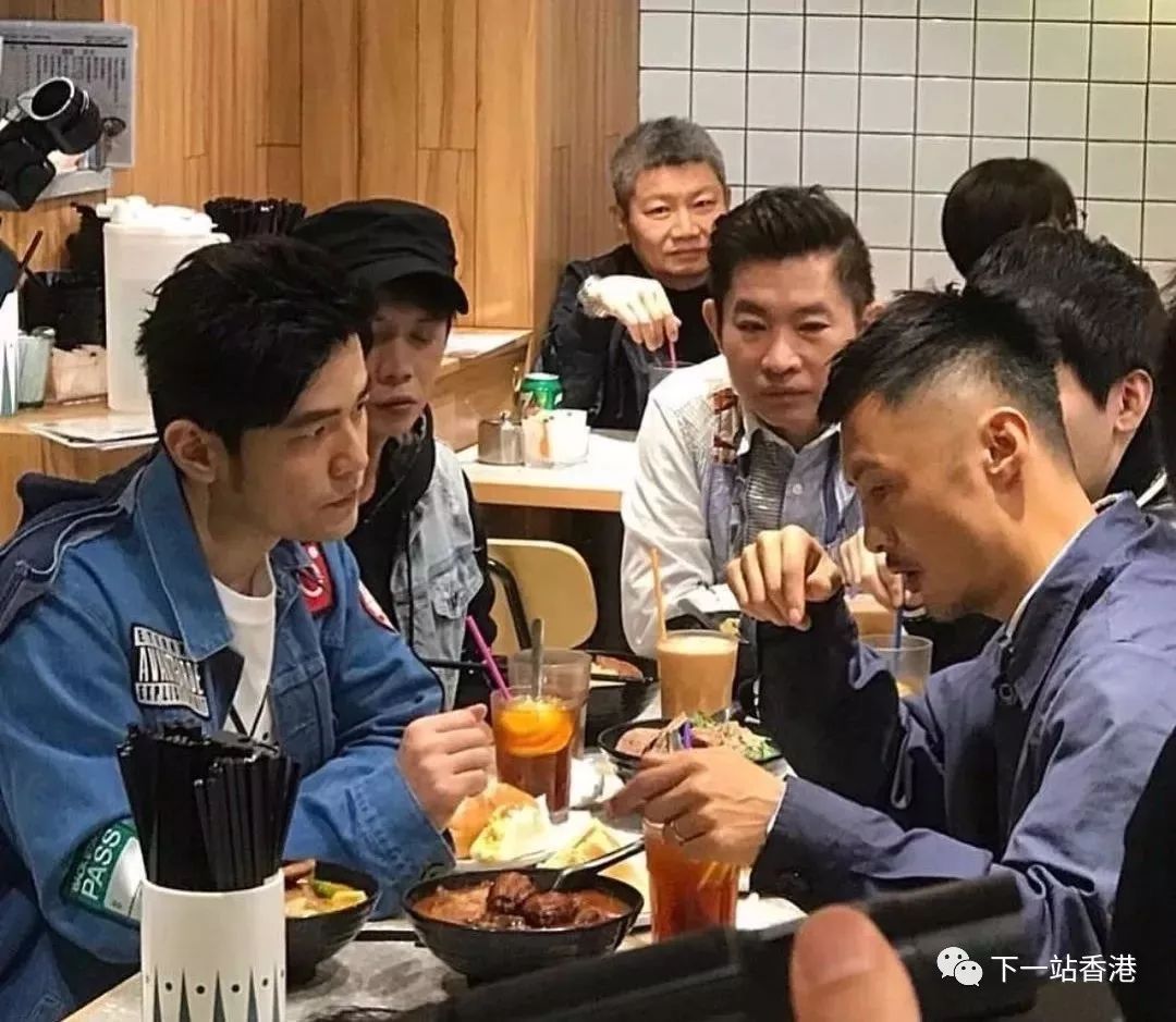 所以老板娘