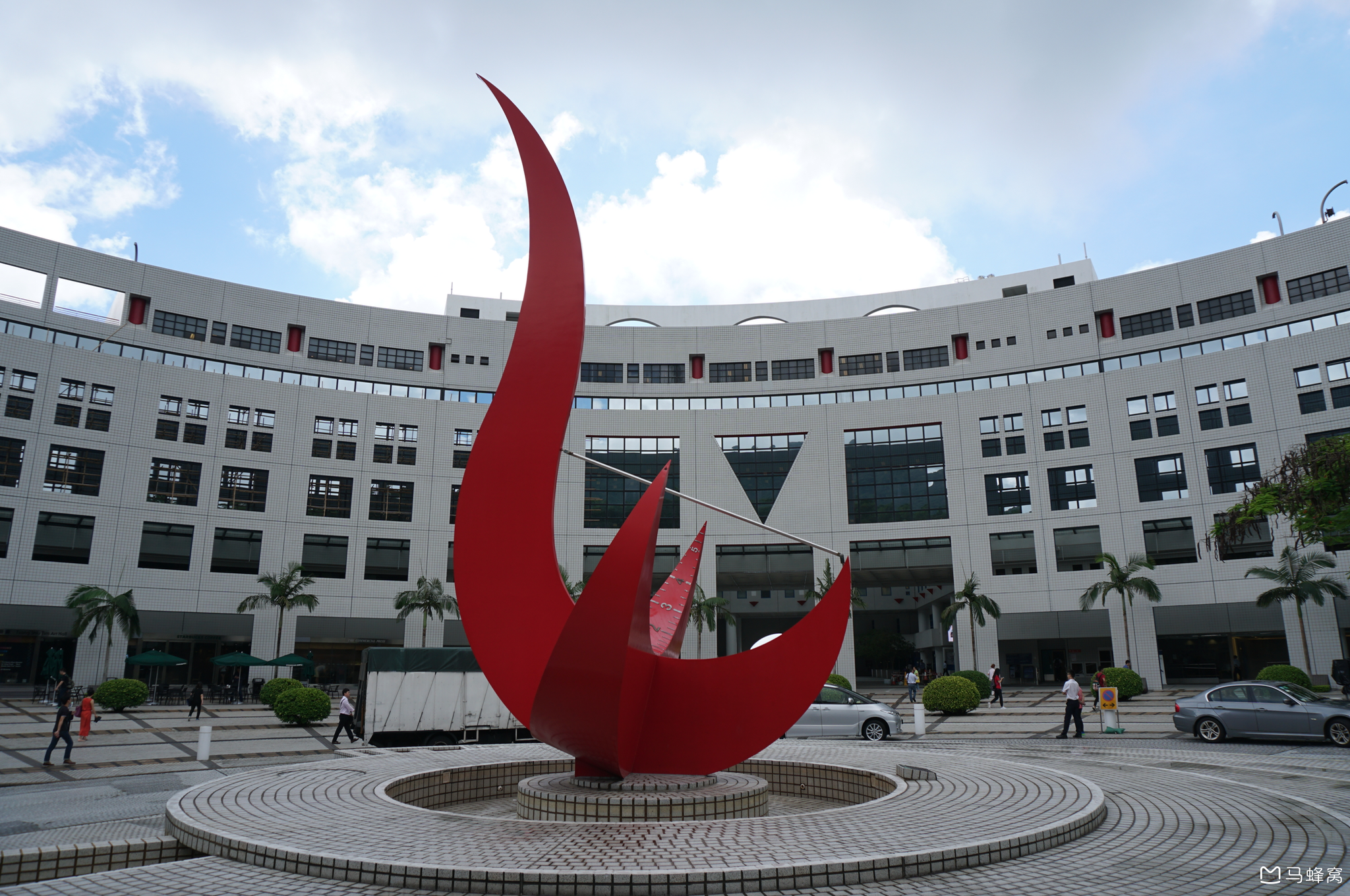 香港科技大学,地处香港九龙地区