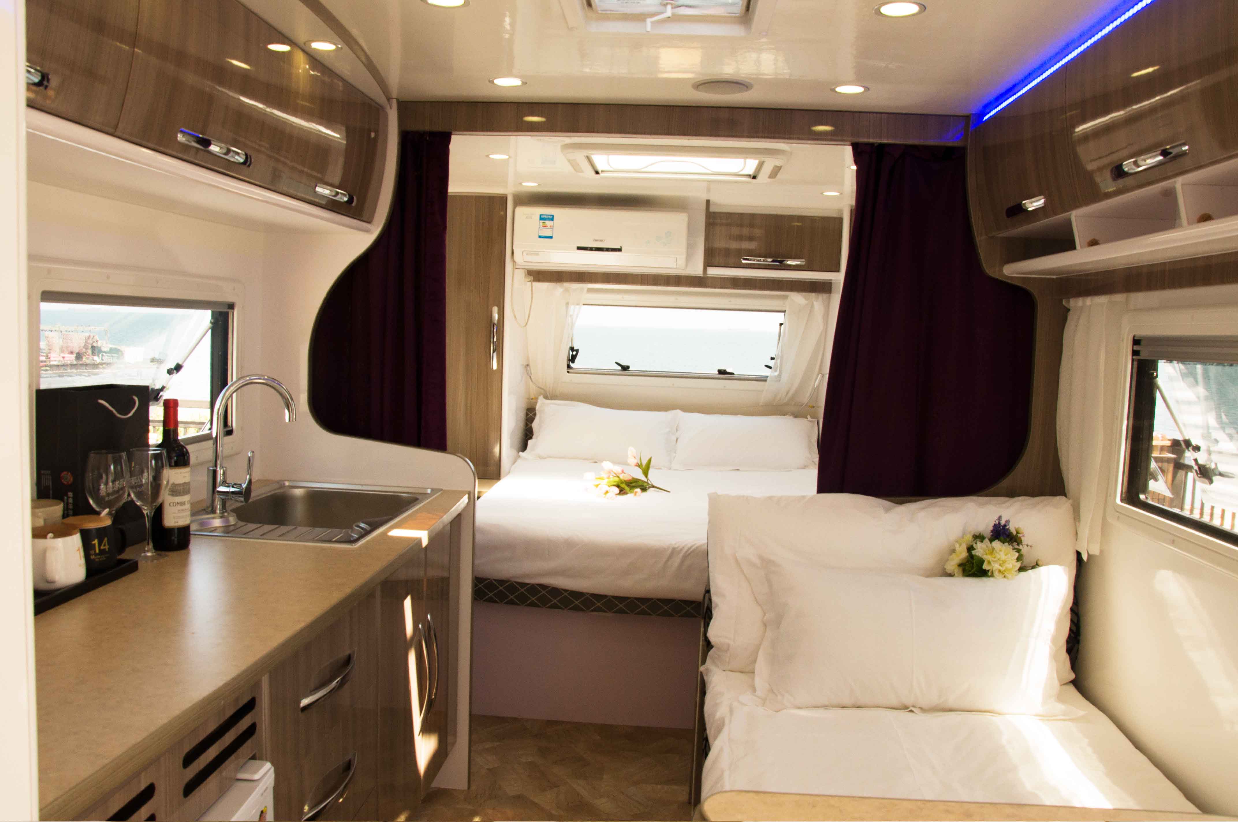 秦皇岛北戴河碧螺塔房车露营基地1晚 双早 2人碧螺塔海上酒吧公园门票