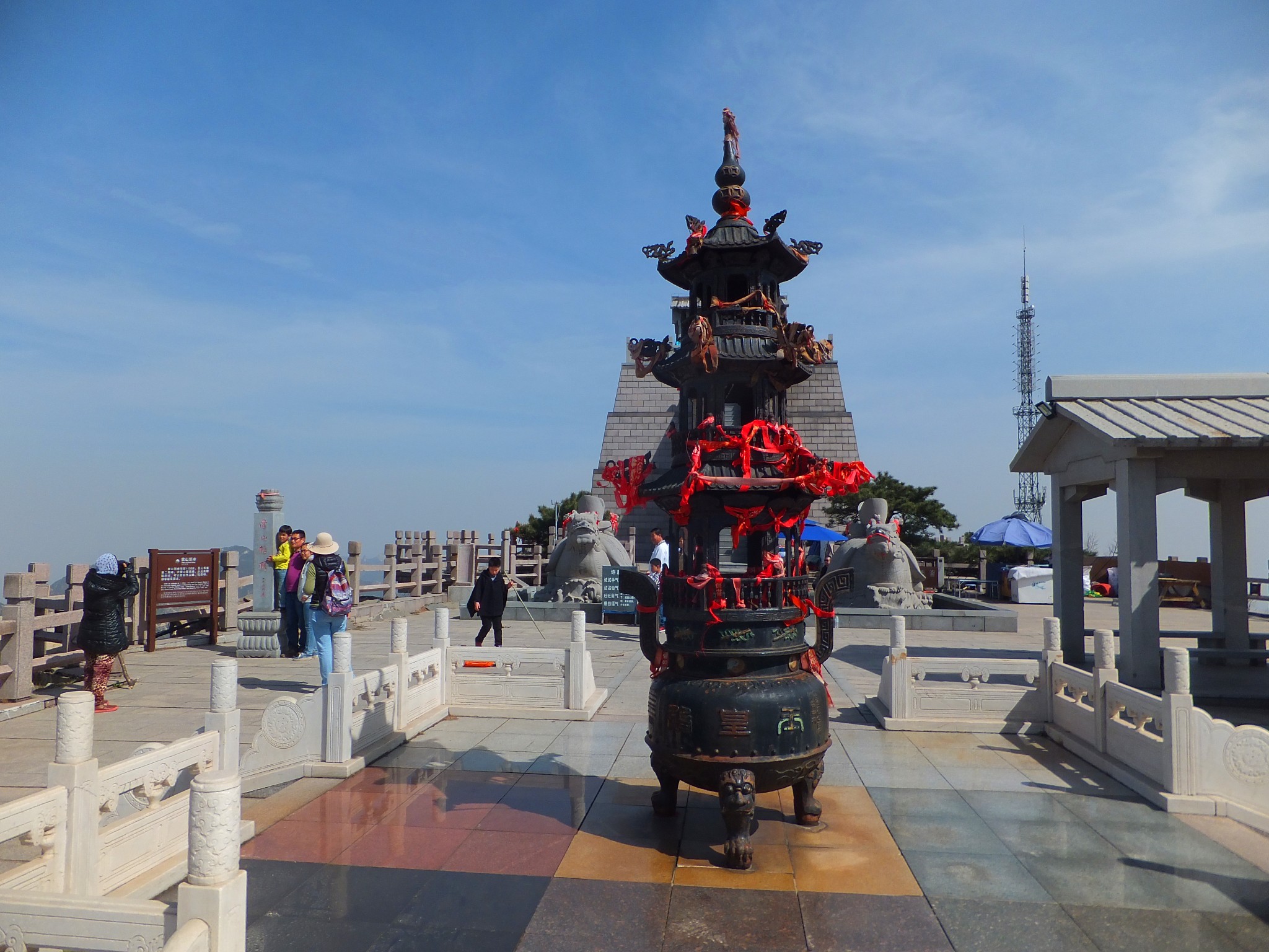 徒步蒙山主峰龟蒙顶(平邑蒙山)