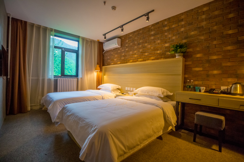 北京金岳台精品私汤温泉酒店一晚住宿(享双人早餐 午餐或晚餐 下午茶)