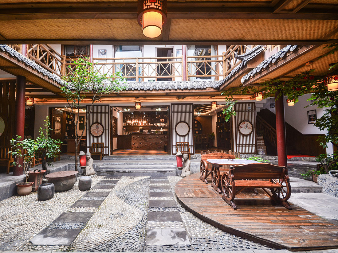 凤凰陶居四合院轻奢民宿