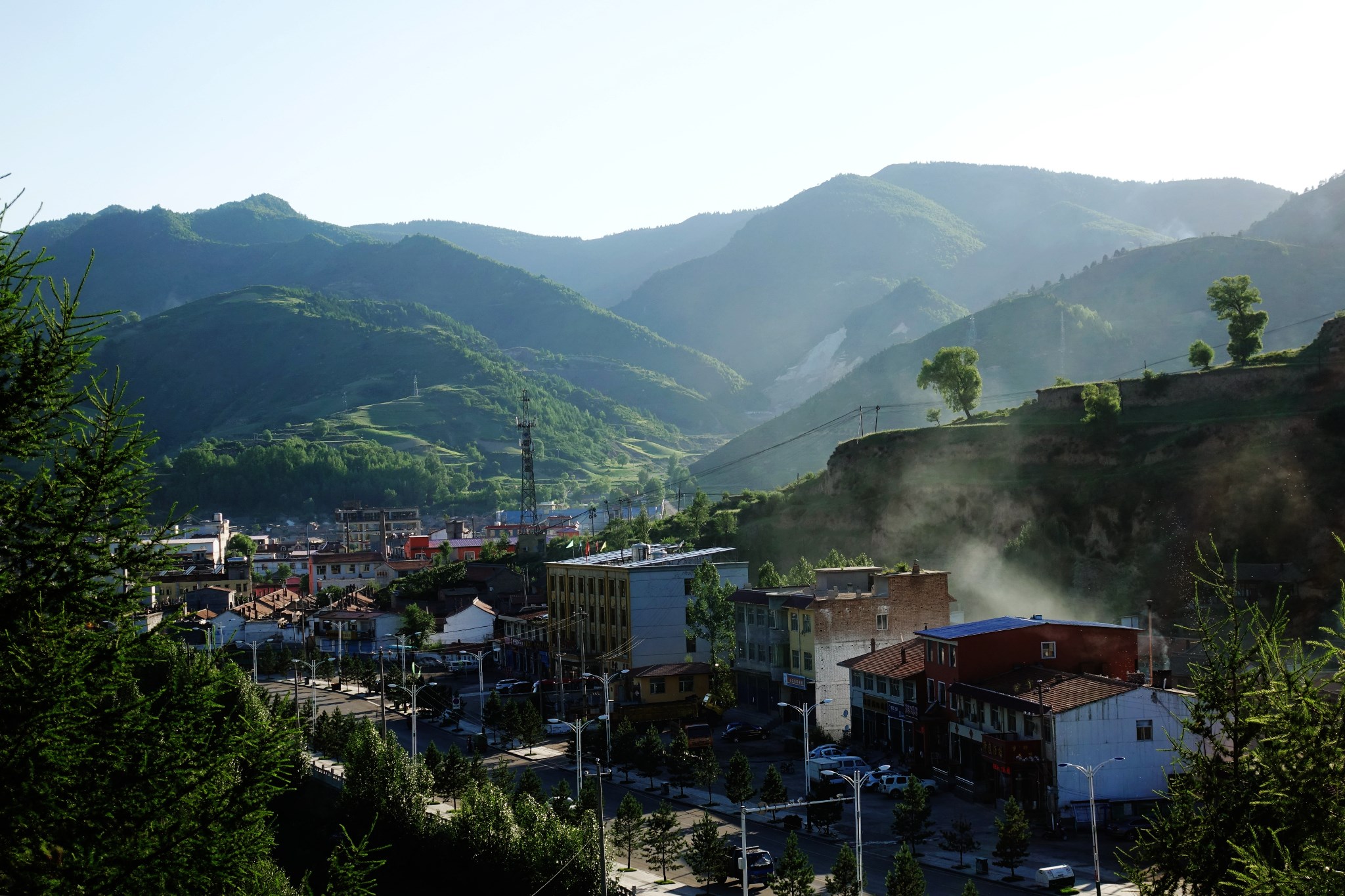 东寨镇与情人谷