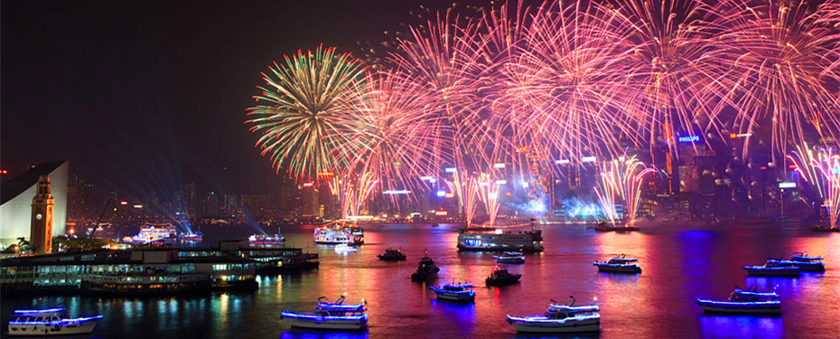 香港元旦跨年烟花倒数维港游船