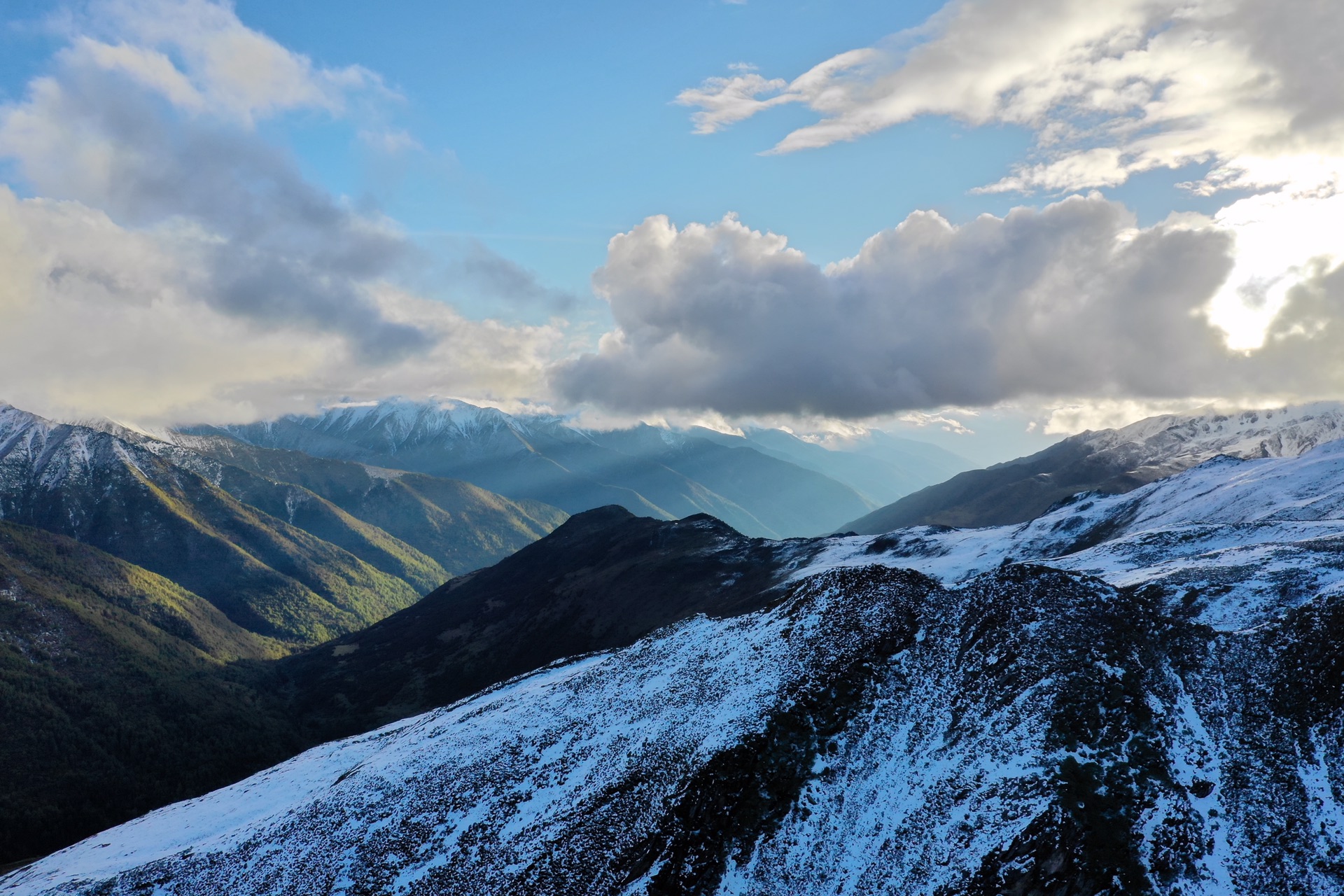 人生第一座雪山登頂四姑娘大峰山