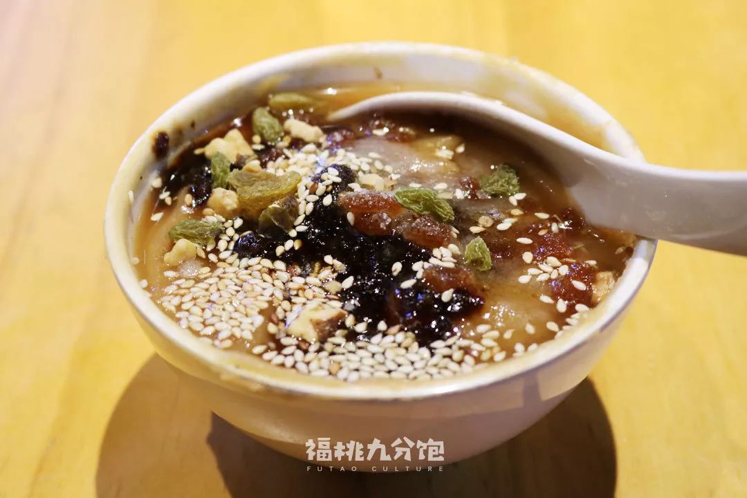 本以為真的有牛骨髓,其實是牛骨髓炒的油衝麵茶,但是依舊茶湯綿軟,料