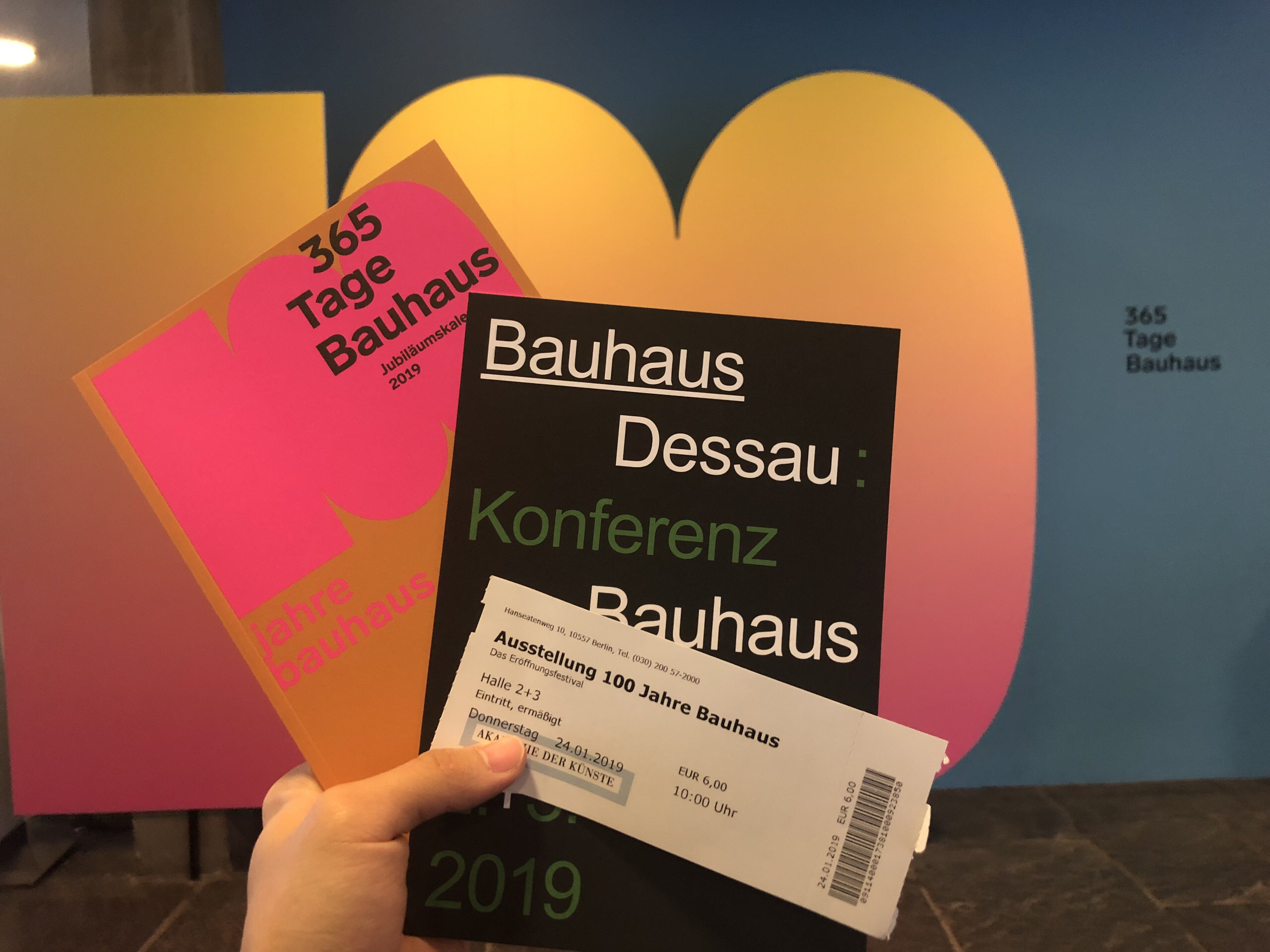 200571000 用时参考 1-2小时 景点位置 hanseatenweg 10,10557 berlin