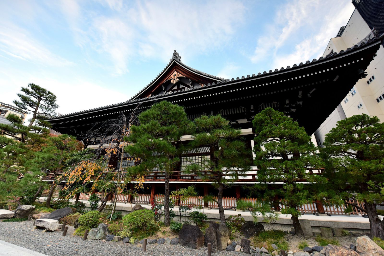 温泉美汤 东阪双自由 本愿寺 祗园艺伎街 至尊和牛黑豚一品海鲜锅)