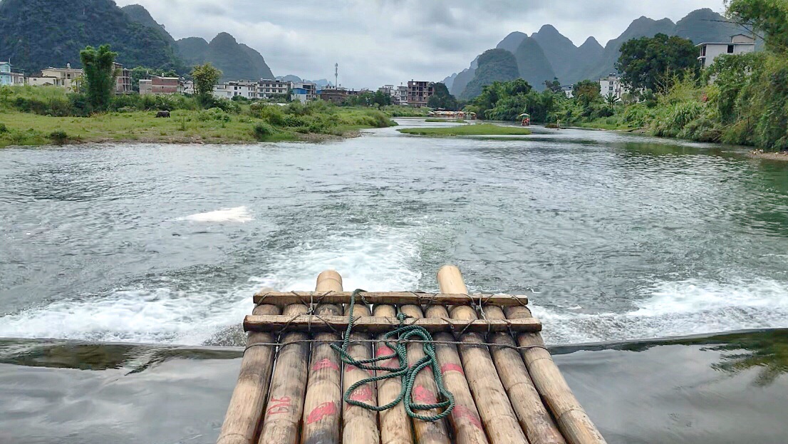 day2 跨富里橋,竹筏漂流賞遇龍河美景 陽朔富里橋