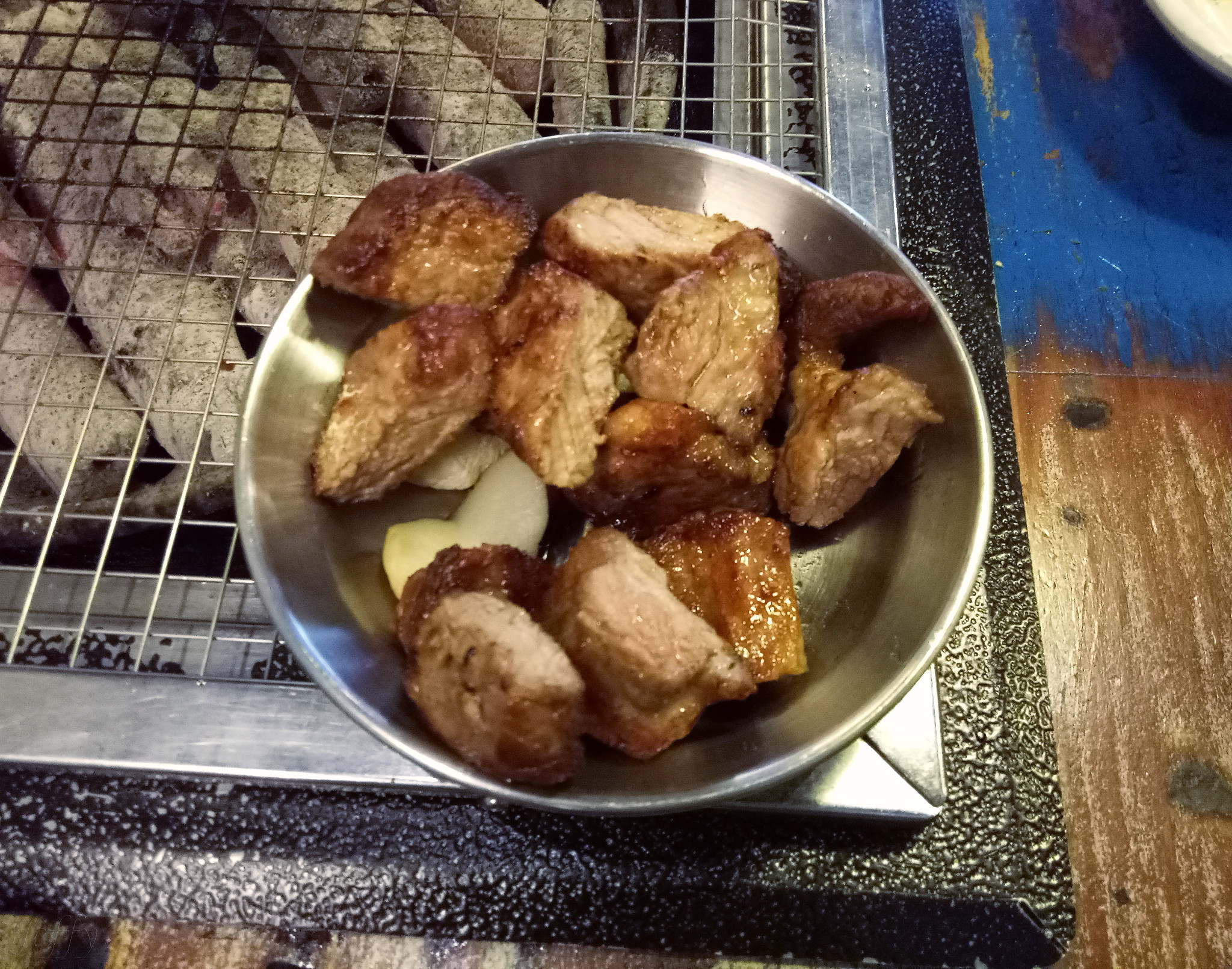 首尔美食-明洞(黑猪肉)肉统领