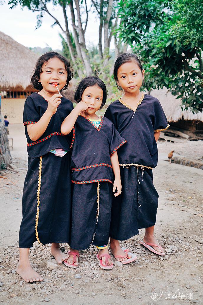 龙目岛 | 这里有比巴厘岛更白的沙滩,更美的海水