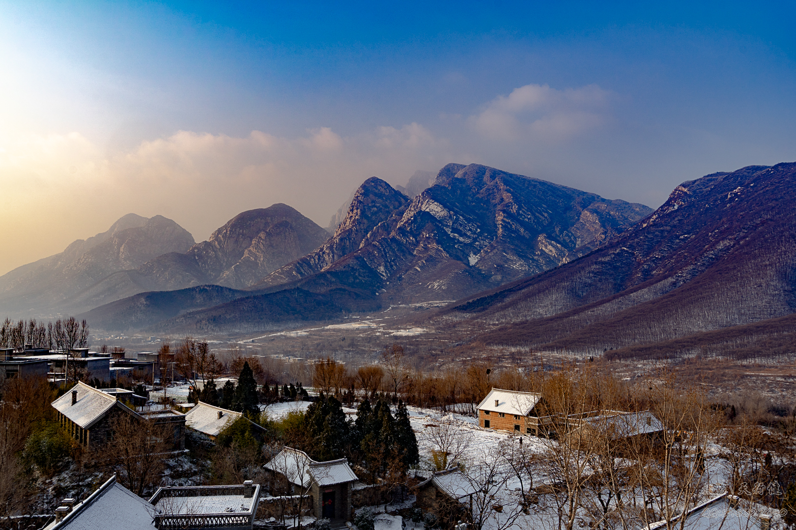 回覆遊記:雪中嵩山美景:嵩山峻極峰---武則天,乾隆曾登臨的地方