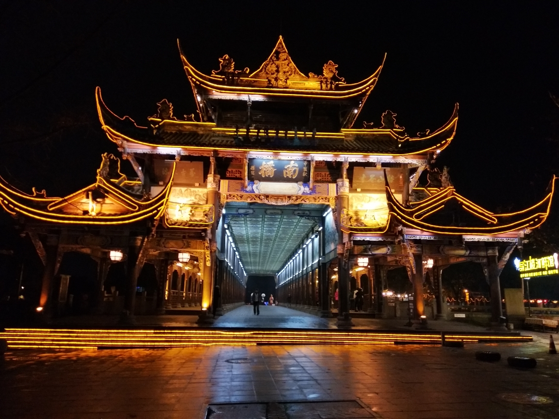 成都夜景打卡圣地——都江堰古城