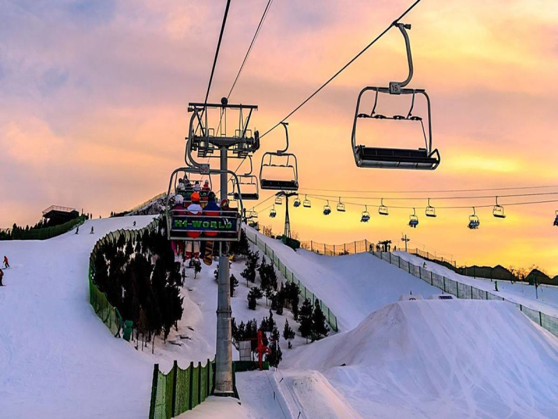 北京密云南山滑雪场畅享冬季滑雪乐趣一日游