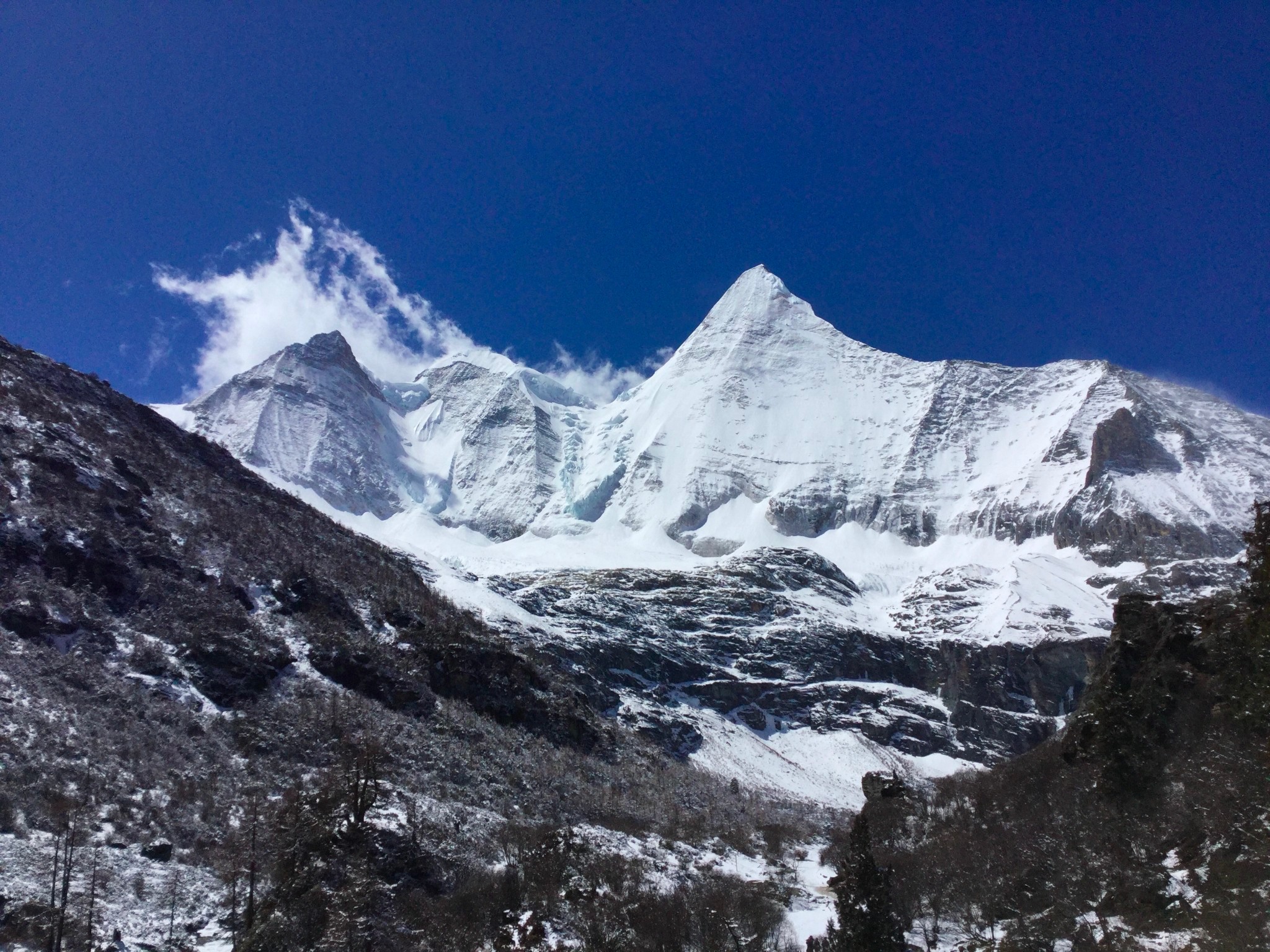冬季去稻城亚丁,你会对这片雪景一见钟情