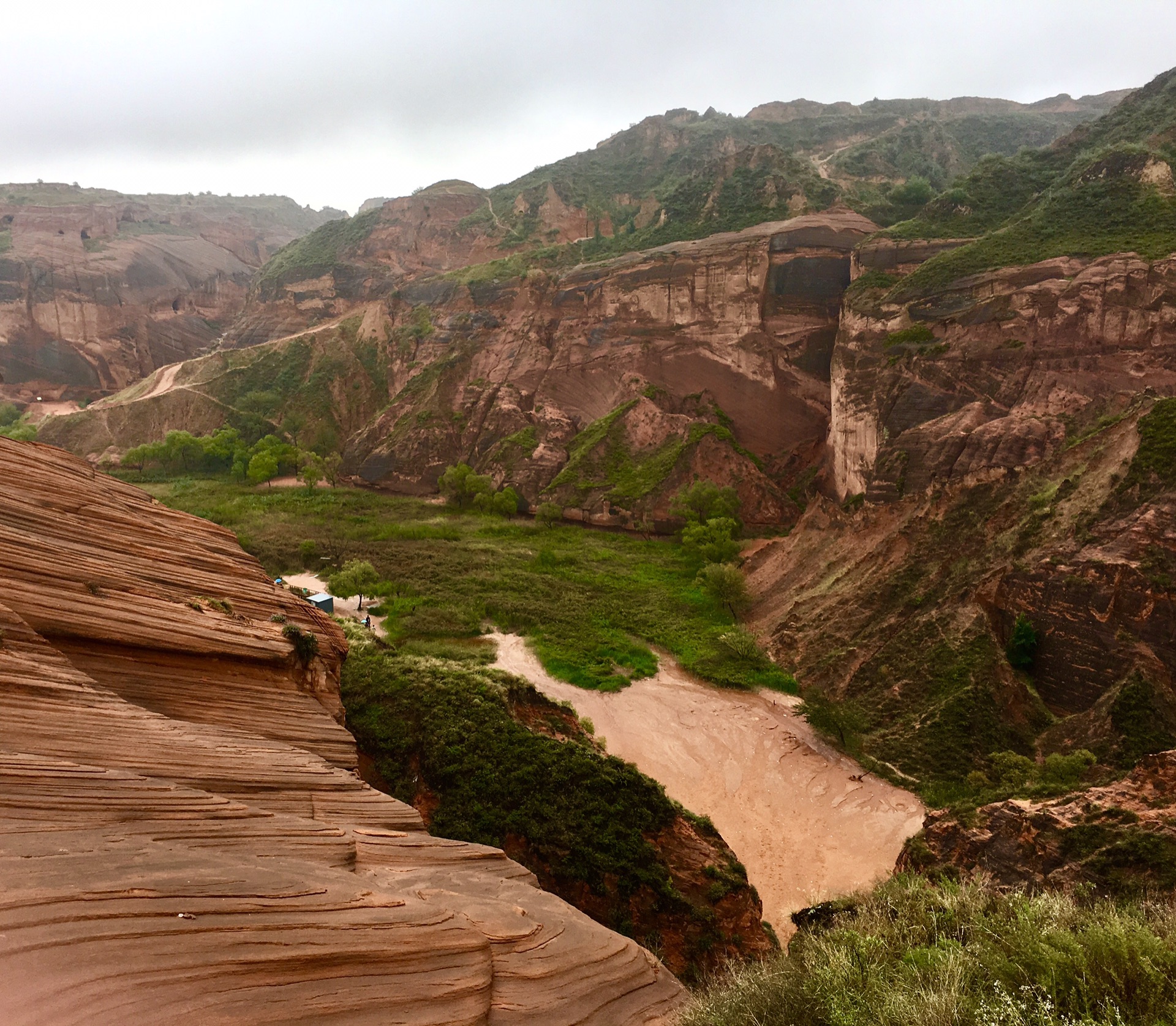 最美波浪谷——延安,波浪谷,雨岔大峽谷,許自己一場隨心的旅行!