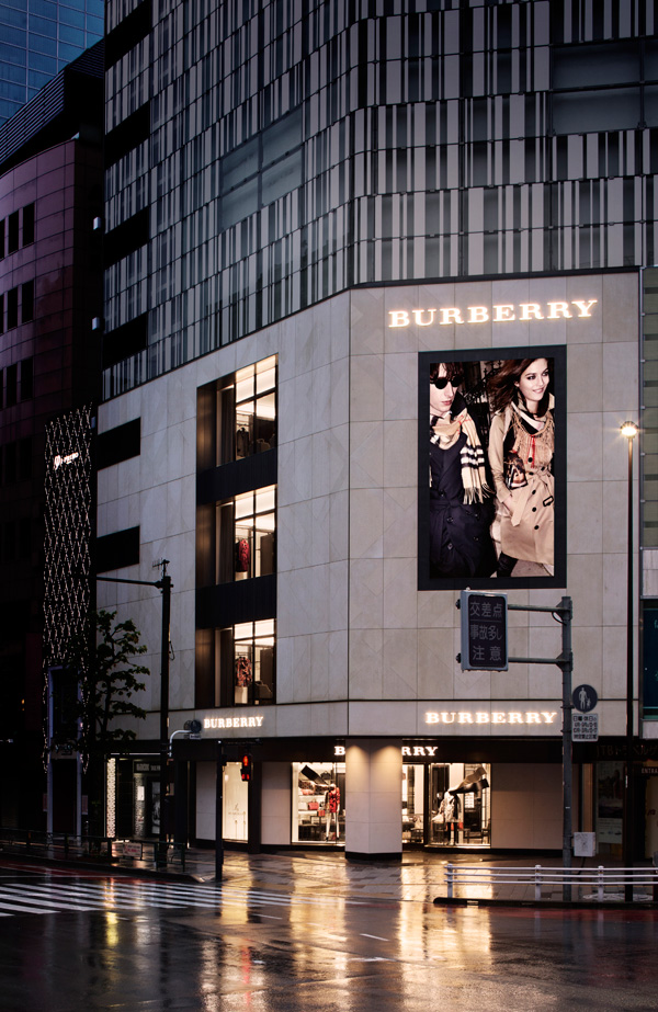 burberry新宿旗艦店