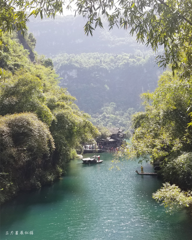 宜昌,神農架四日之旅:依山傍水,風情如畫的山間那一抹紅色身影