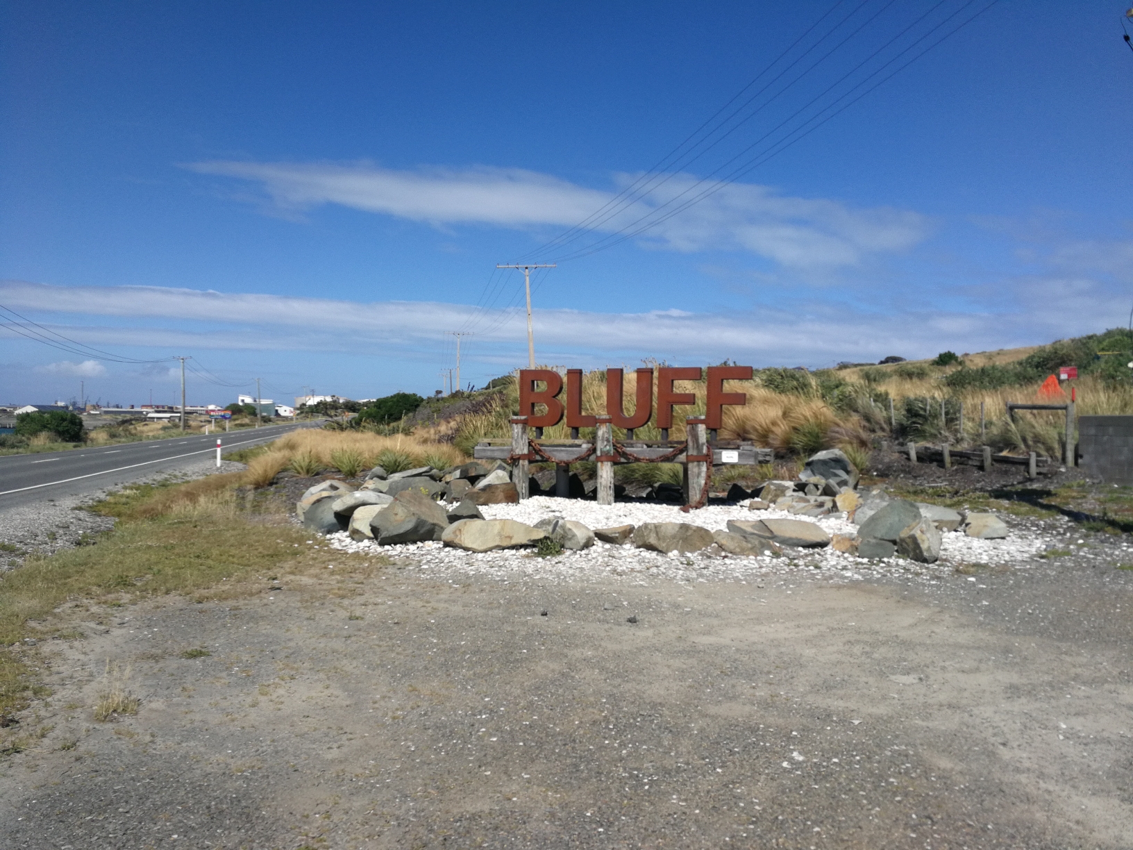 bluff,离南极最近的有人类居住的小镇_游记