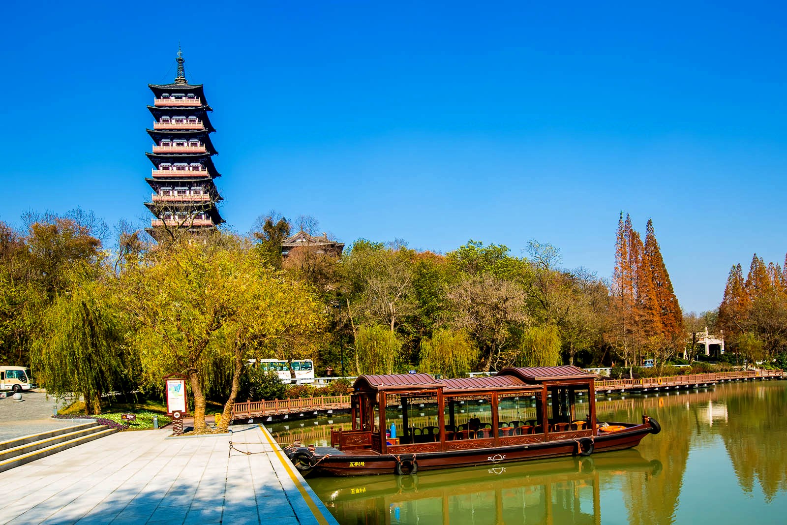 南京-扬州5日定制游(一次旅游 游尽江南名城观 赏湖光山色 游览水乡