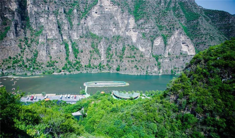 北京十渡仙西山一日游-登山踏青-高空玻璃栈道-钟乳石水帘洞-自助烧烤