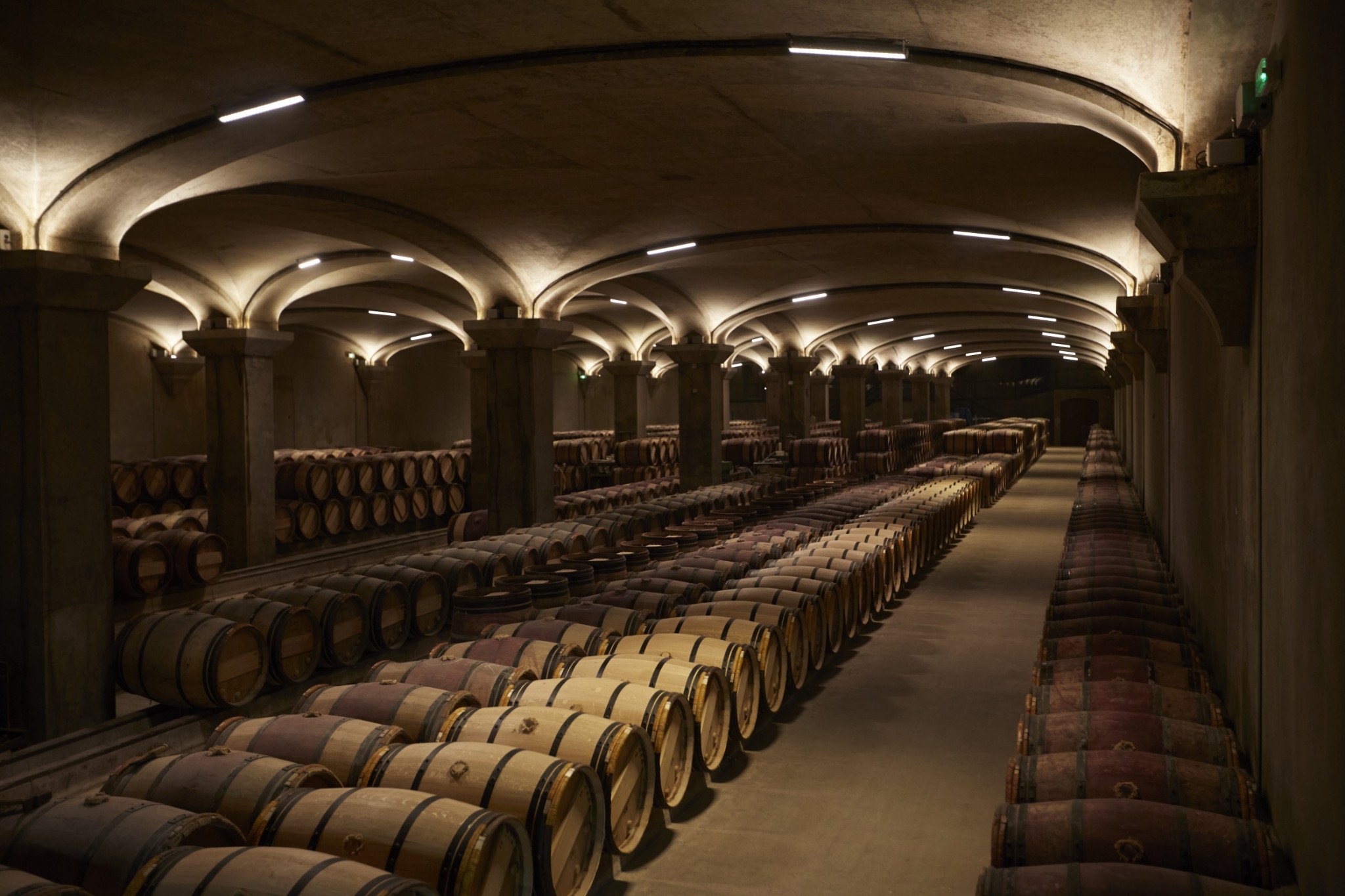 推开波尔多列级酒庄的大门,进入葡萄酒的微醺世界.