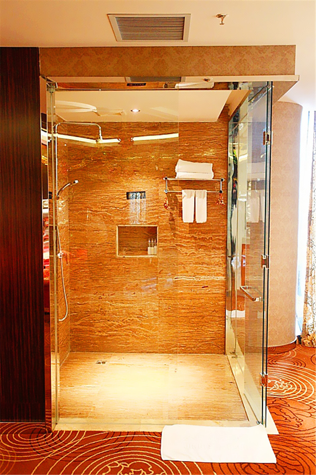 铁岭金碧水疗会馆