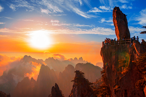 黄山深度2日游16人团住山顶观日出可选观景房导游陪爬山当地旅行社