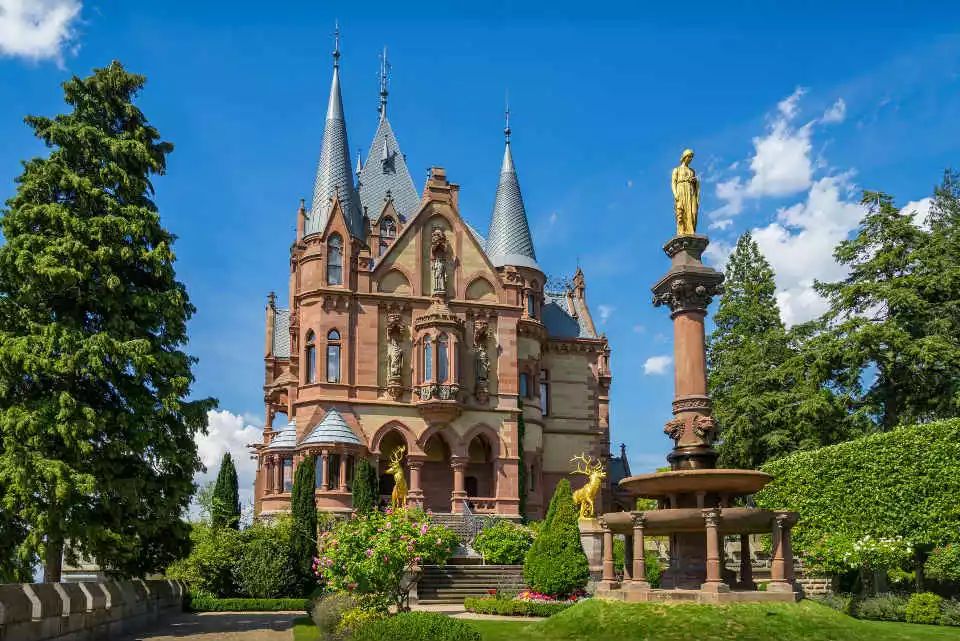 波恩--莱茵河畔,探秘无比美丽的园林之城