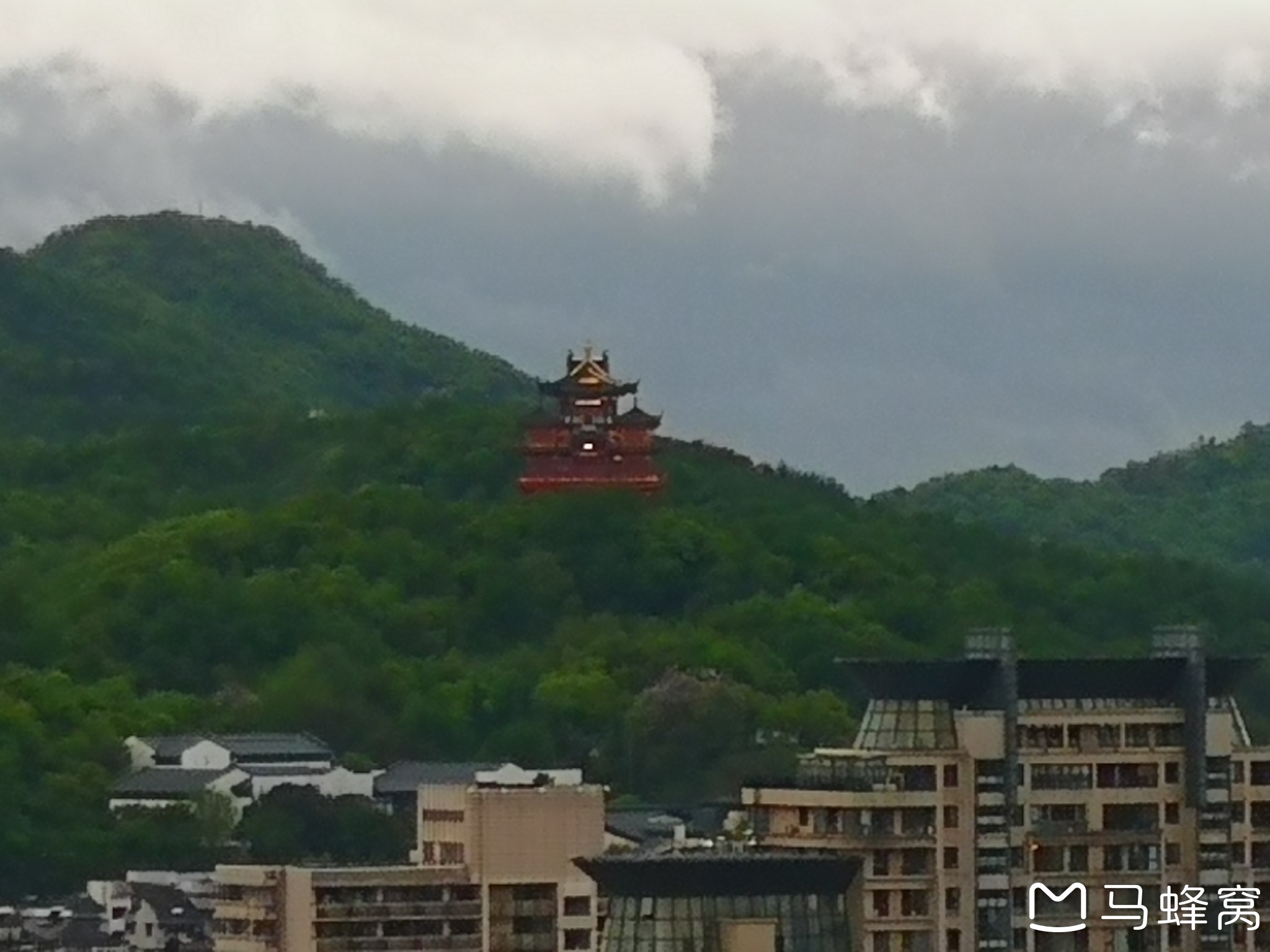 4月9日杭州雨过天晴,极目远眺杭州西湖,吴山城隍阁