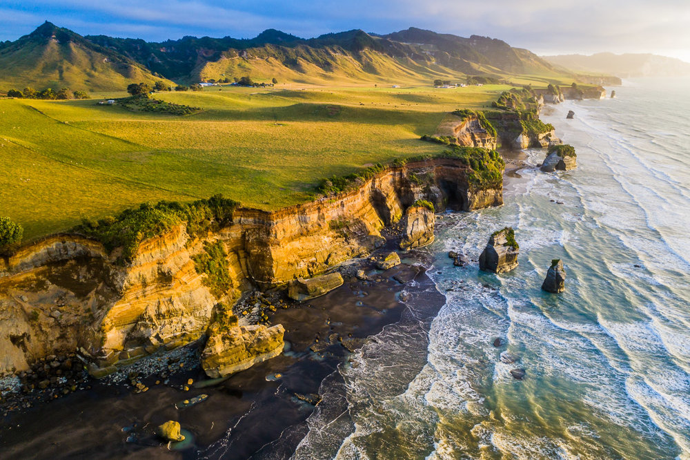                  普利茅斯市是一