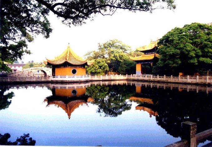 名山多隐士,与诗词遇见山川