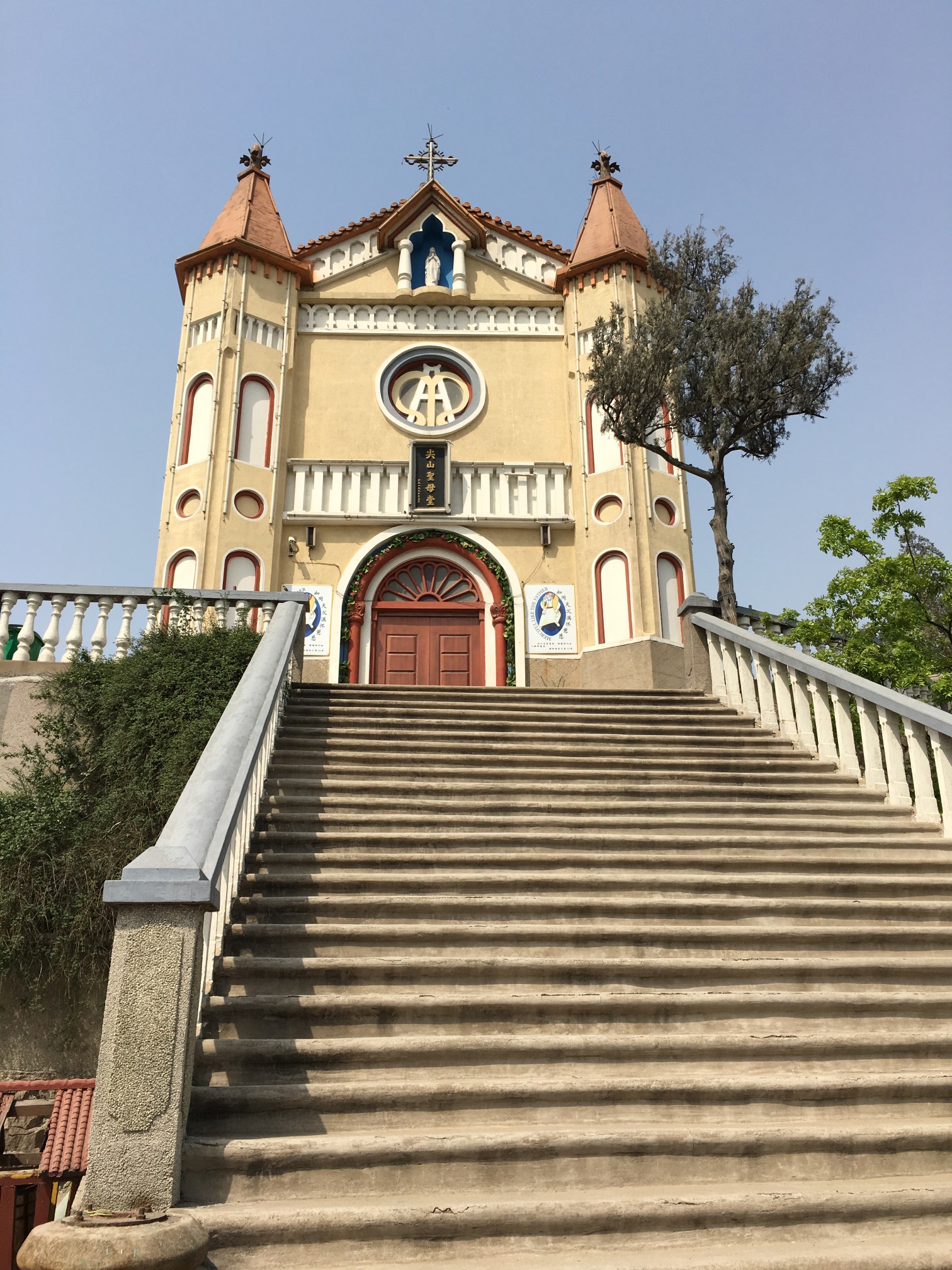 平阴天主教堂图片
