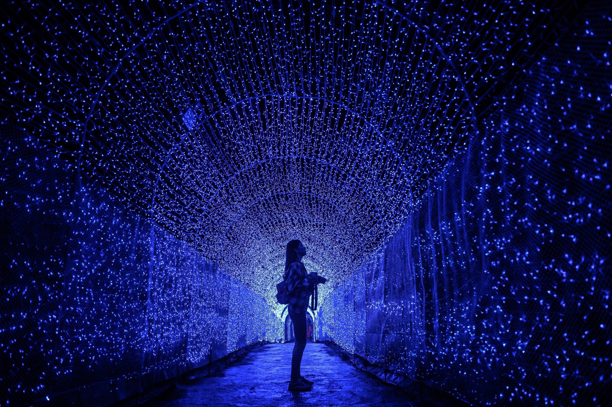               :蓝色星光隧道十分