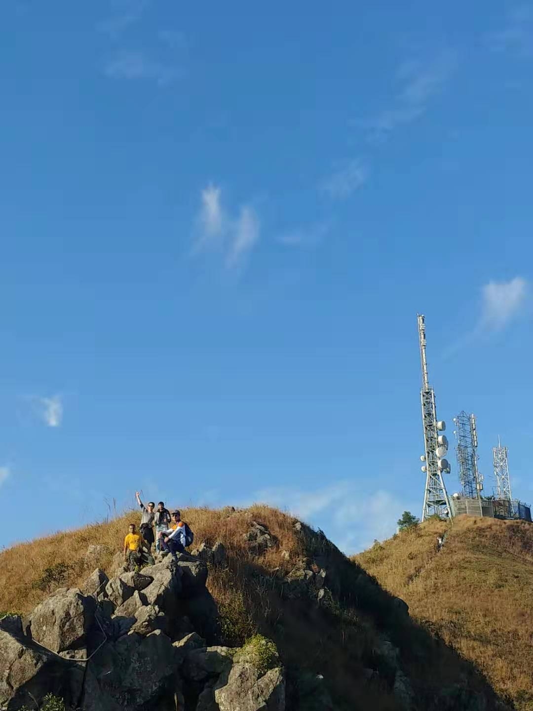 徒步穿越狮子山飞鹅山