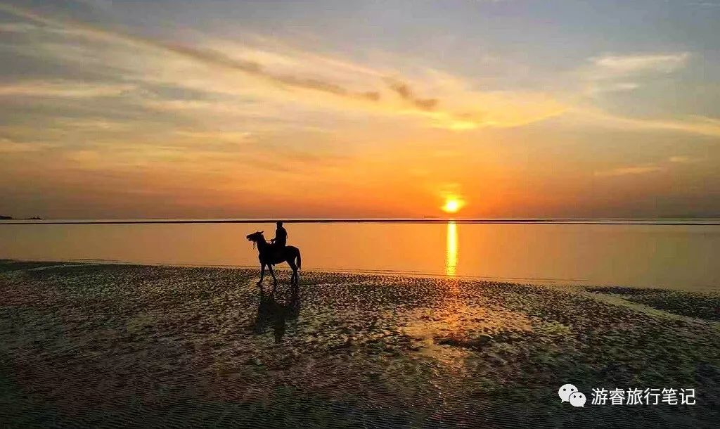 夕陽下在蘭達島私密海灘騎個馬,這才是精緻小眾的玩法