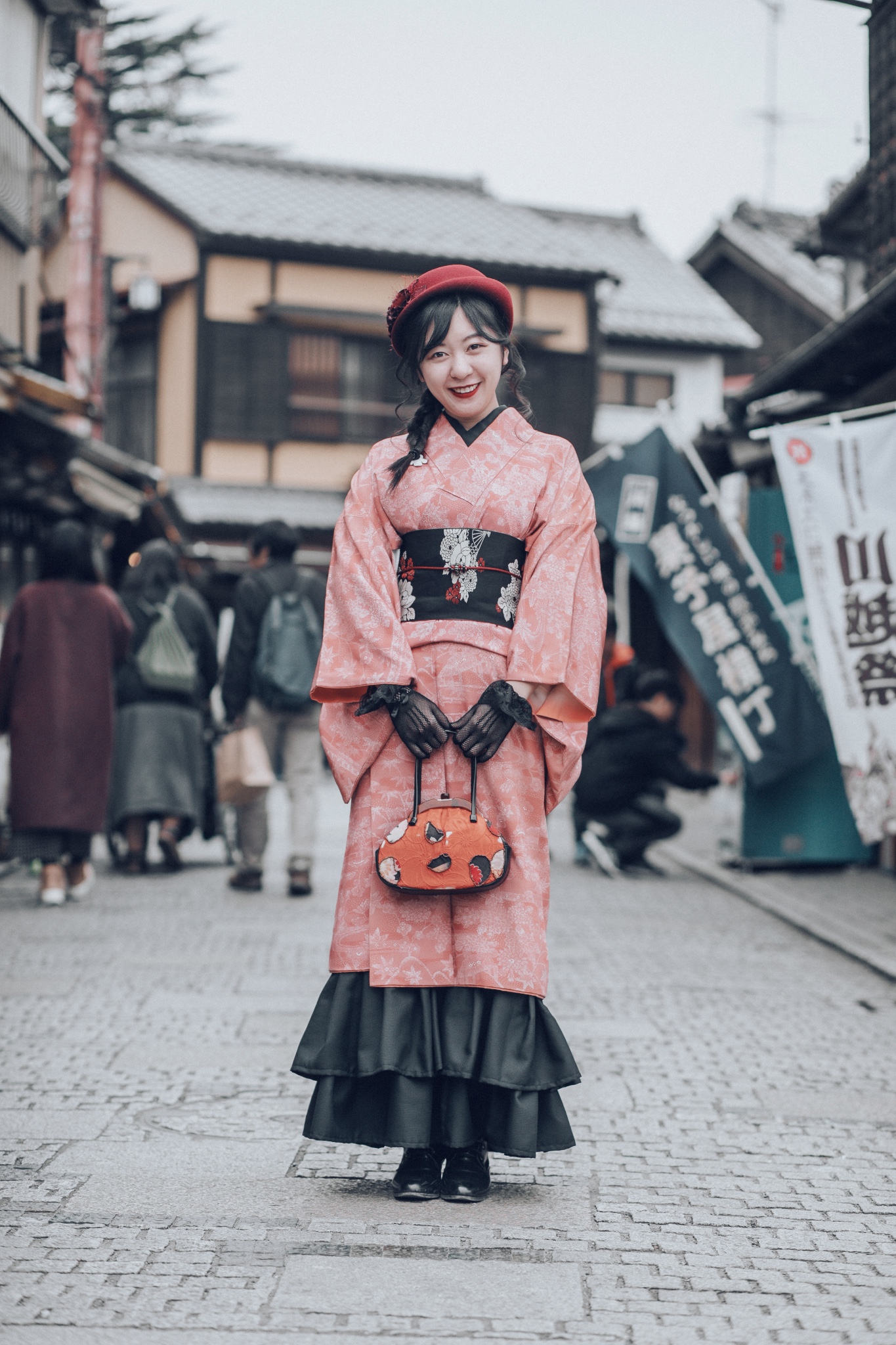 2.一番街的钟楼和江户风星巴克