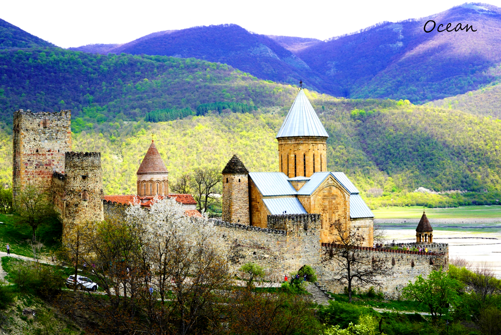 『格鲁吉亚九天八晚』——关于爱与微醺的旅程_游记