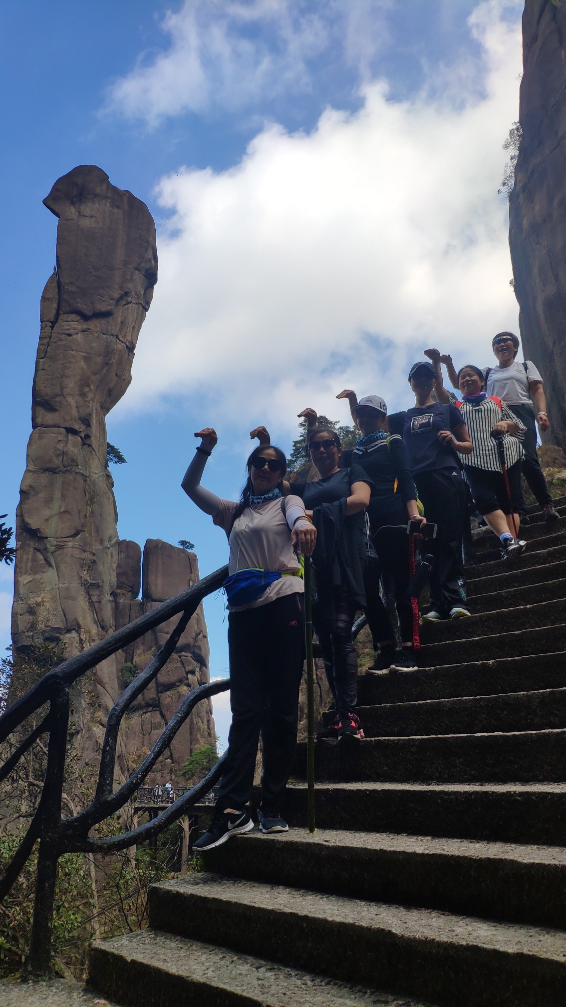 帮助了  名 游客.         举报