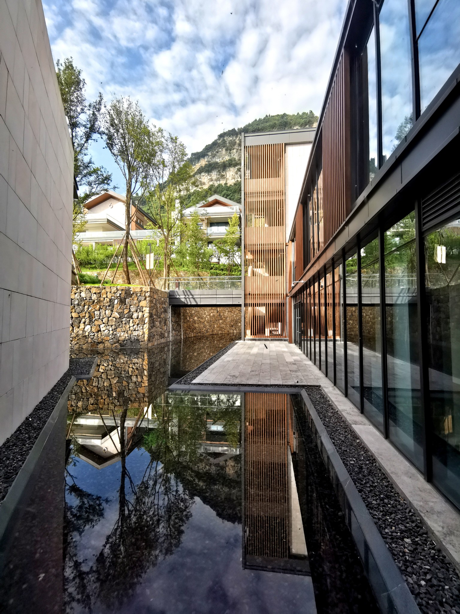 探秘世界最大的白酒庄园郎酒庄园