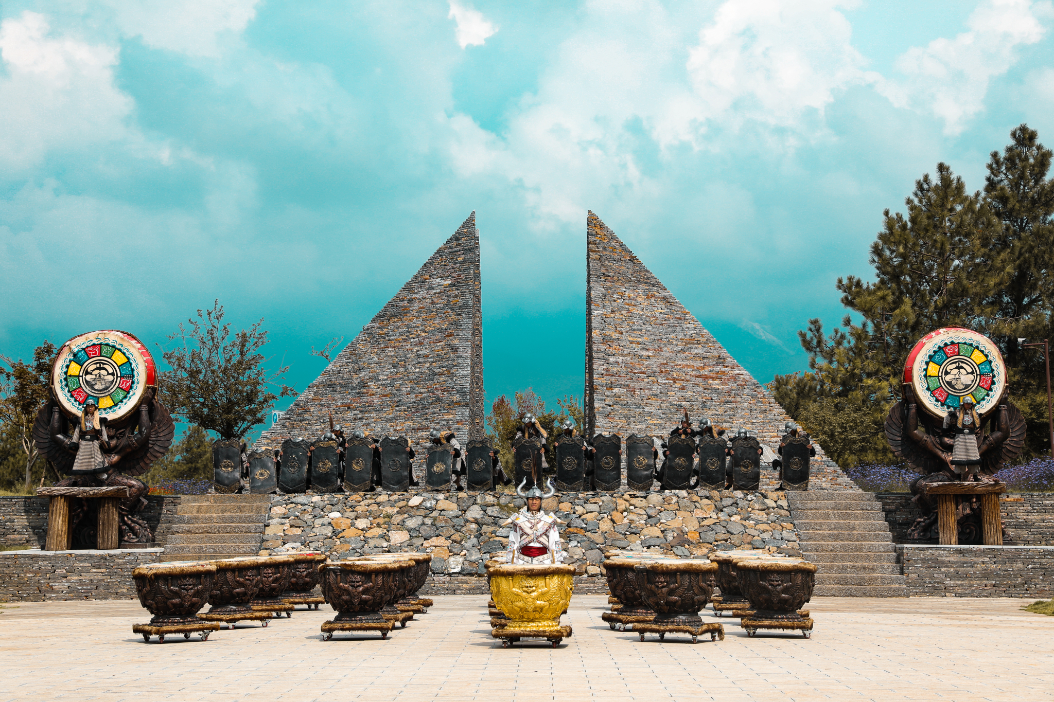 丽江| 旅游攻略 一定要留一天时间去雪山峡谷演艺公园