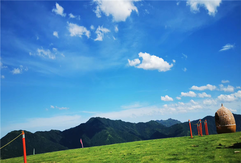 浙江温州瑞安曹村滑翔伞基地赠送gopro高清摄像曹村一日游